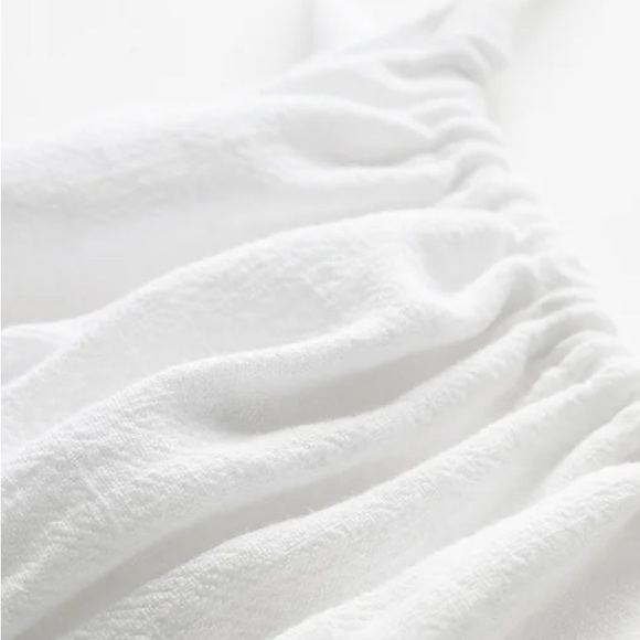 New with tags-White cotton and linen dress - Picture 4 of 8